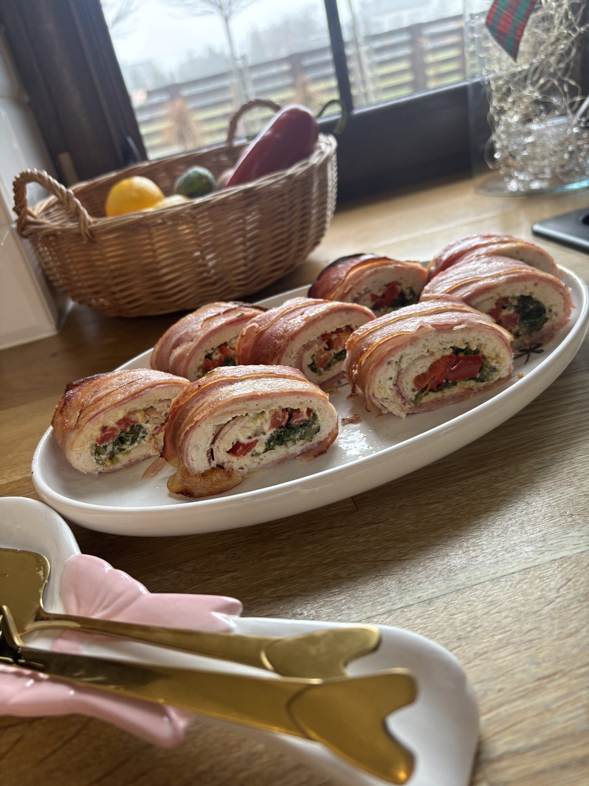 🥩 Rolada mięsna z papryką i szpinakiem 🌶️🥬